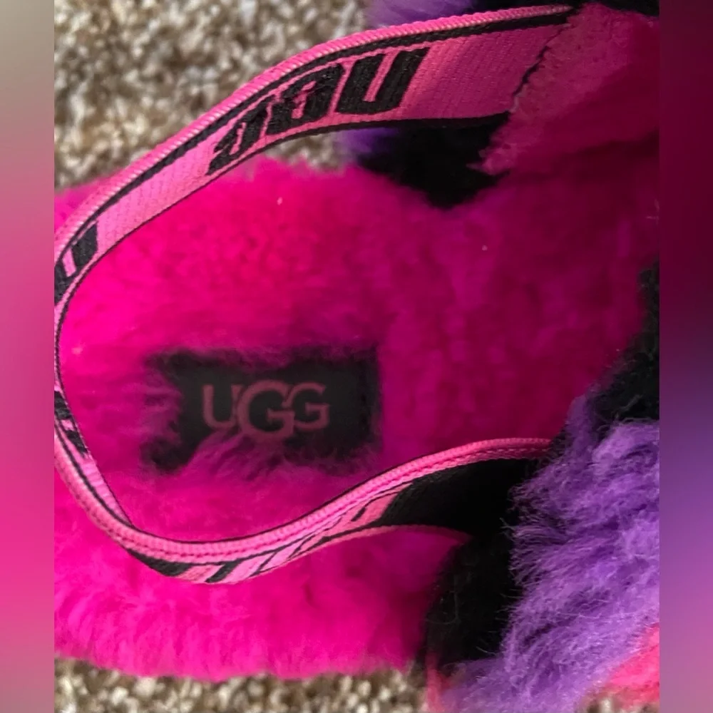 UGG BABY FLUFF  SLIDE SLIPPER SANDAL SIZE 2/3 INFANT SHADE HOT PINK